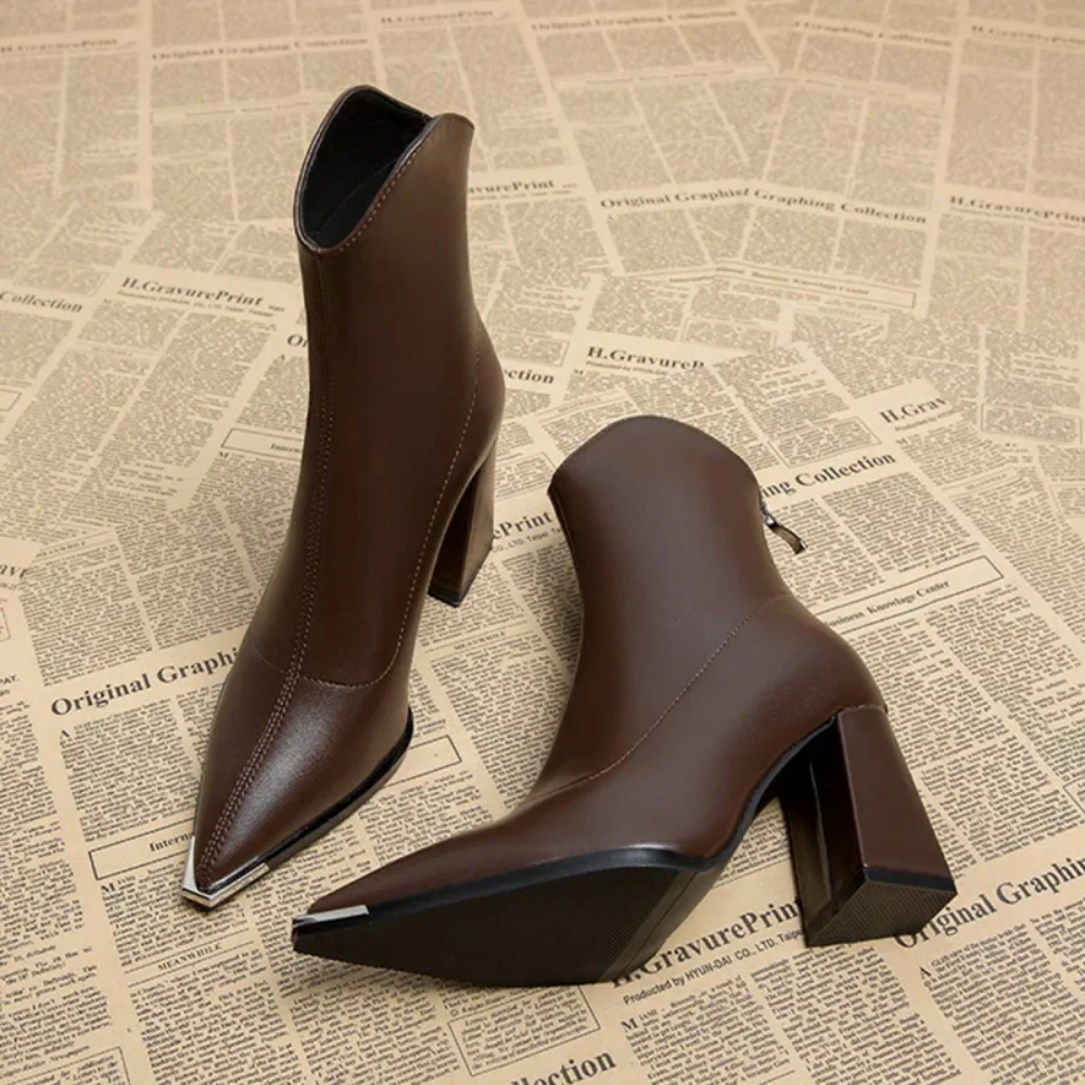 Chère | Chrome Tip Chelsea Boot