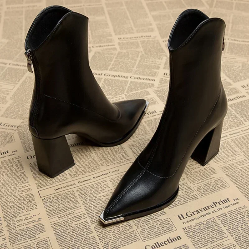 Chère | Chrome Tip Chelsea Boot
